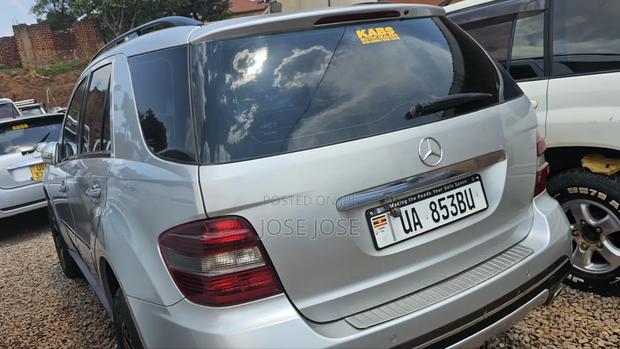 Mercedes-Benz M Class 2009 Silver