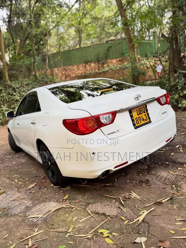 Toyota Mark X 2012 White