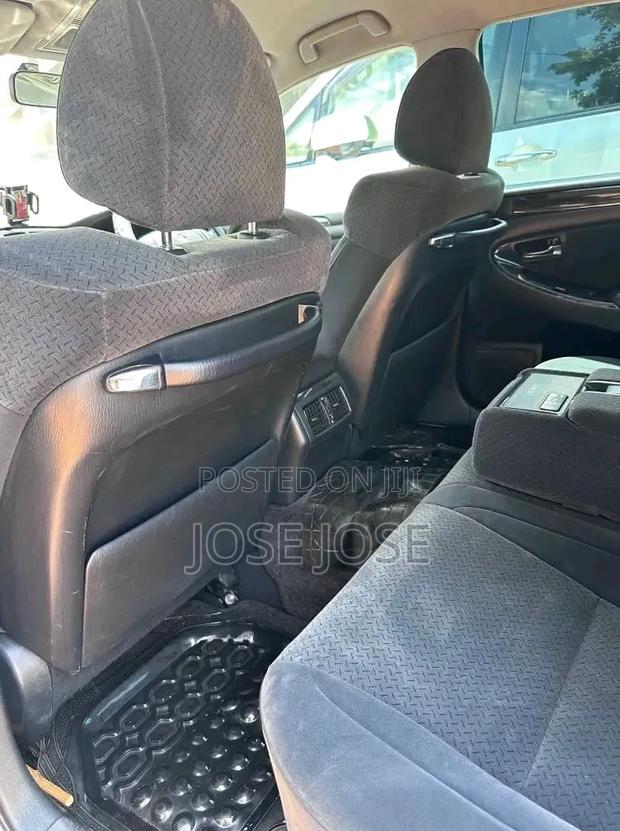 Toyota Crown 2008