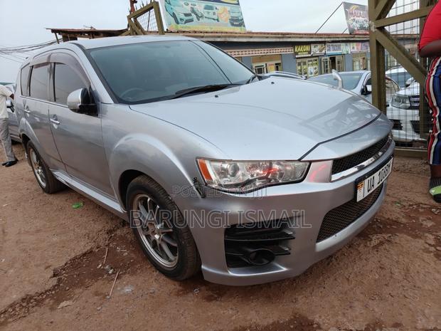 Mitsubishi Outlander 2010 Silver