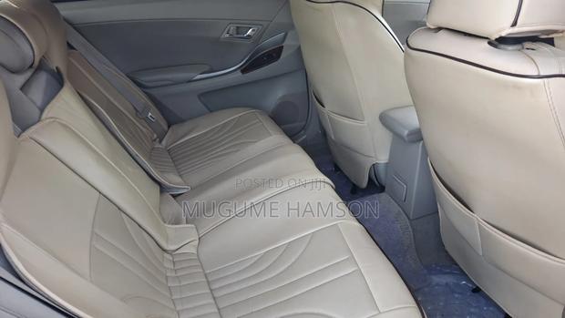 Toyota Premio 2010 Silver