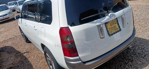 Toyota Probox 2006 White