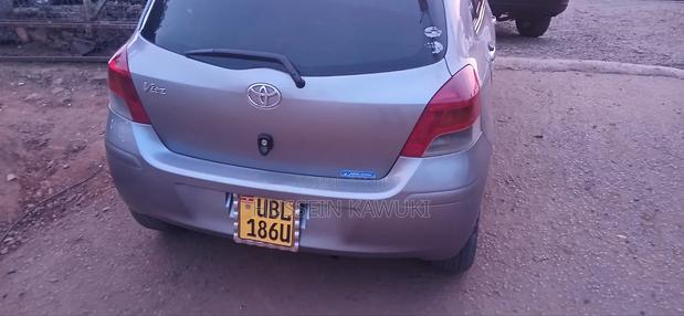 Toyota Vitz 2006 Blue