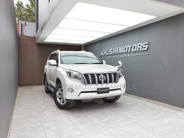 Toyota Land Cruiser Prado 2.8 2017 White