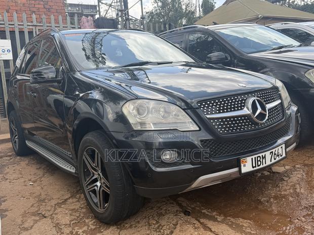 Mercedes-Benz M Class 2010 Black