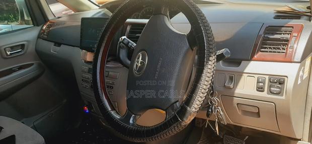 Toyota Noah 2025 Silver