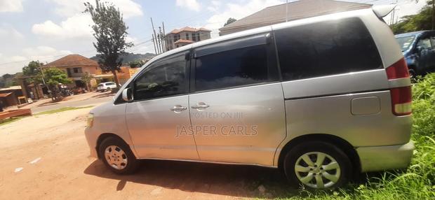Toyota Noah 2025 Silver
