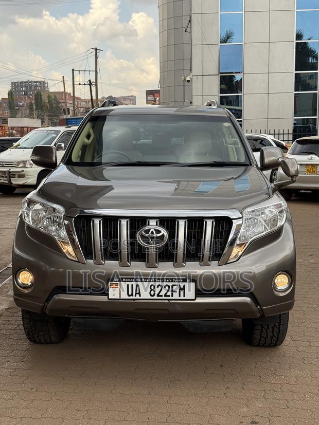 Toyota Land Cruiser Prado 2.7 2017 Gray