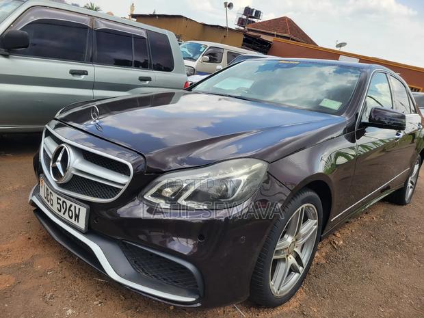 Mercedes-Benz E300 2012 Maroon