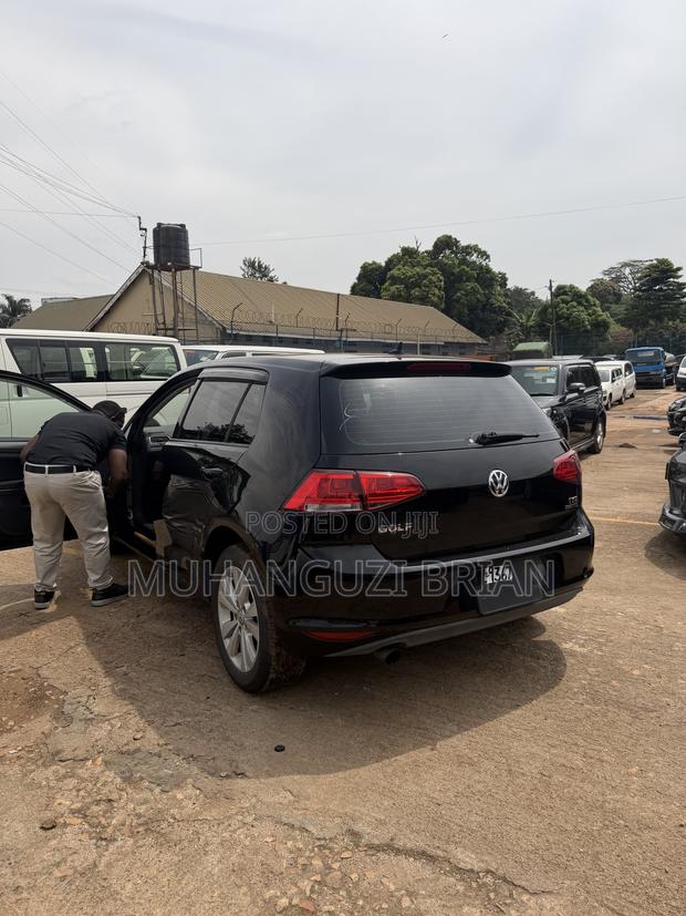 Volkswagen Golf 2013 Black