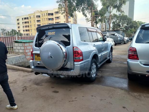 Mitsubishi Pajero 2007 Silver