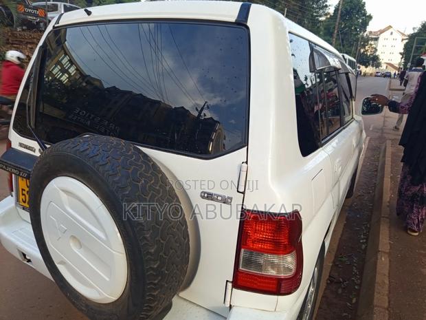 Mitsubishi Pajero IO 1999 White
