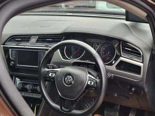 Car 2015 Brown