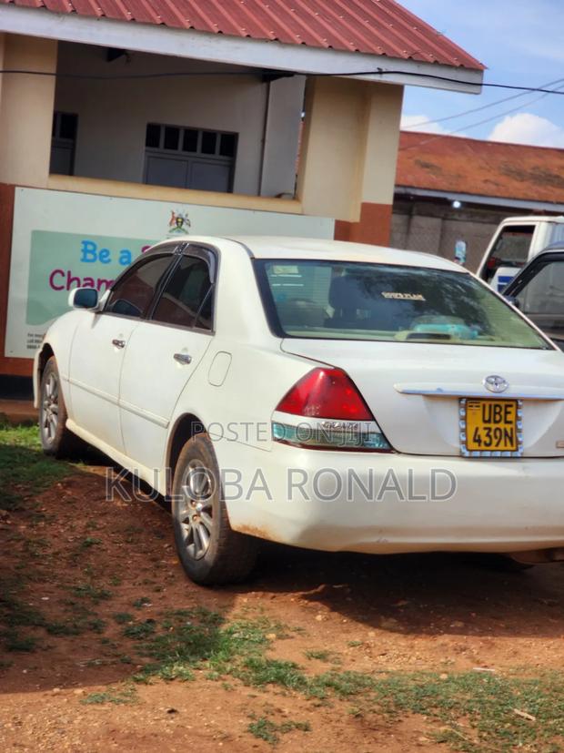 Toyota Mark II 2.0 AWD 2004 White