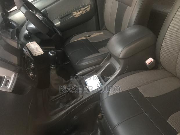 Toyota Hilux 2010 White