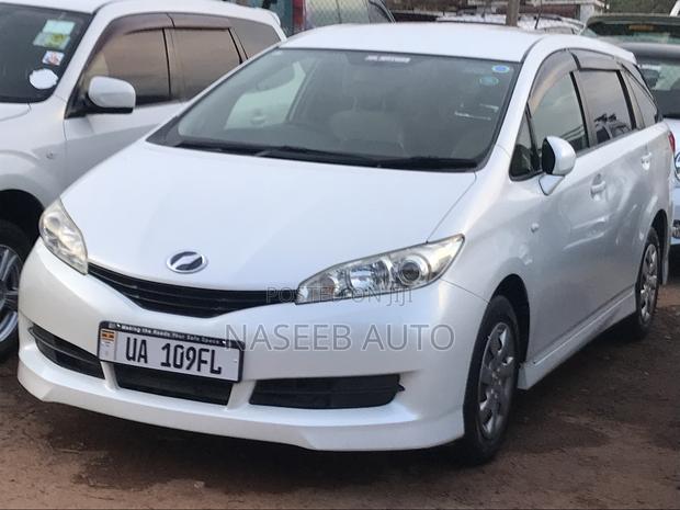 Toyota Wish 2012 White