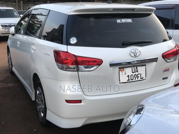 Toyota Wish 2012 White