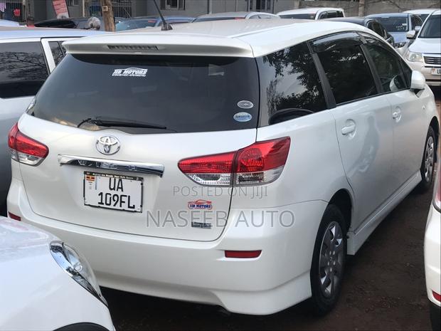 Toyota Wish 2012 White
