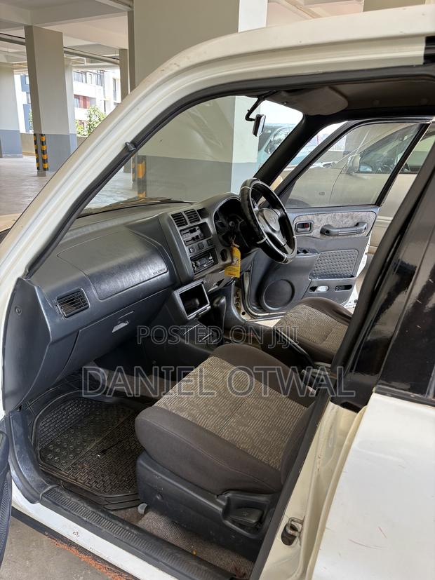 Toyota RAV4 1999 Beige