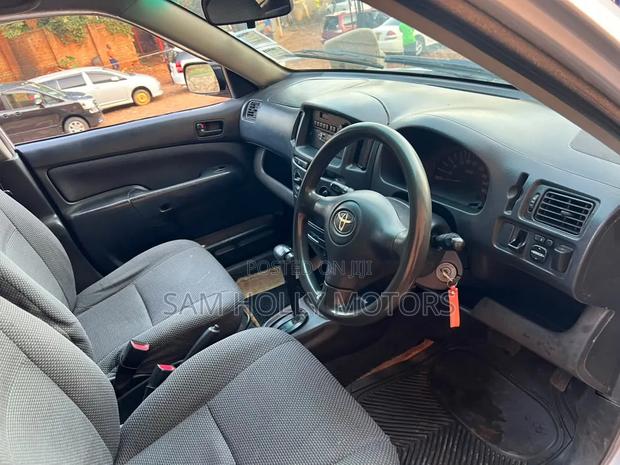 Toyota Succeed 2008 Silver