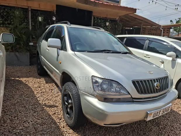 Toyota Harrier 2.4 16V 2002 Silver