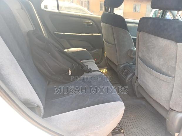 Toyota Harrier 2.2 16V 2002 White