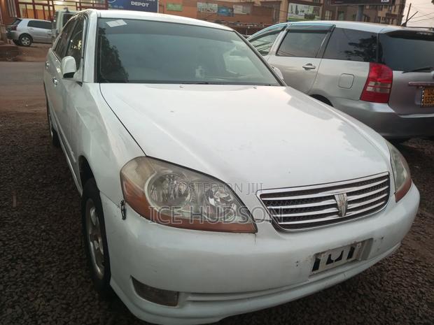 Toyota Mark II 2002 White