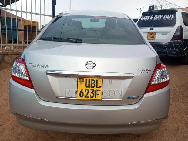 Nissan Teana 2013 Silver