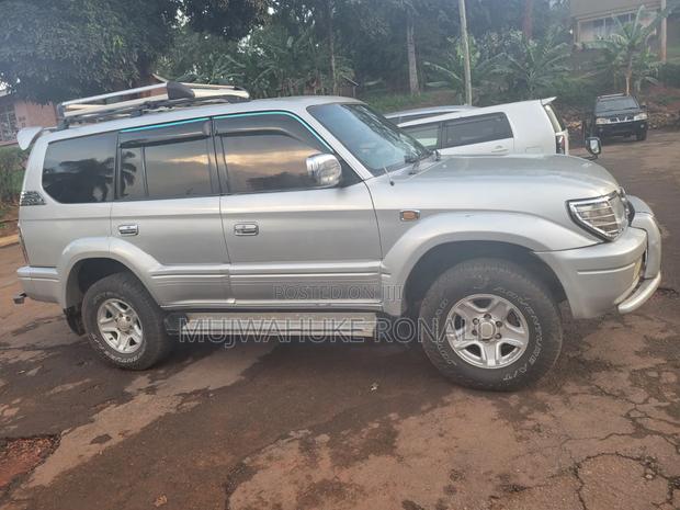 Toyota Land Cruiser Prado 3.0 TD 1999 Silver