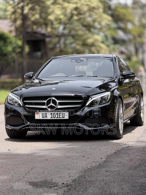 Mercedes-Benz C200 2017 White
