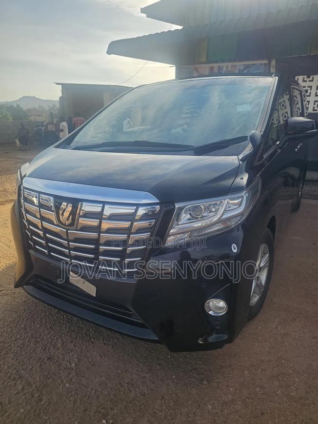 Toyota Alphard 2017 Black