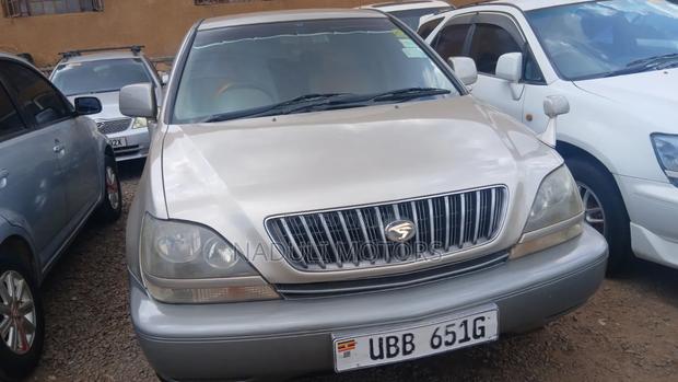 Toyota Harrier 2.2 16V 2001 Silver