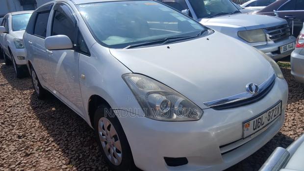 Toyota Wish 2006 White