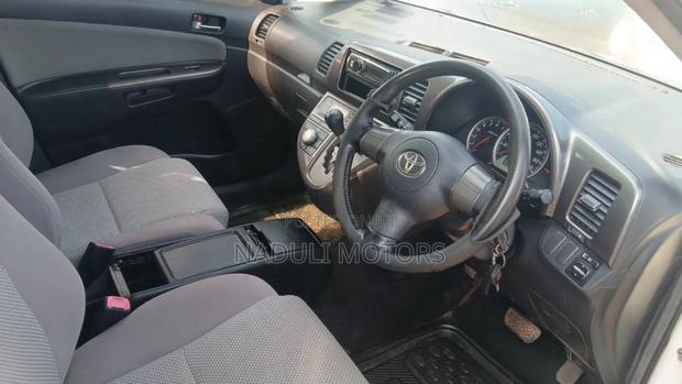 Toyota Wish 2006 White