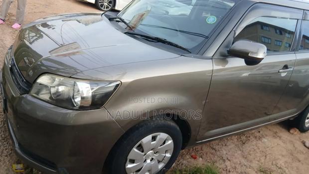 Toyota Corolla Rumion 2011