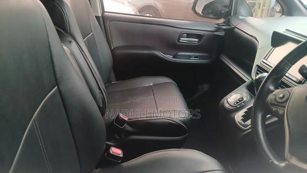 Toyota Noah 2016 White