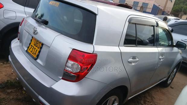 Toyota IST 2010 Silver