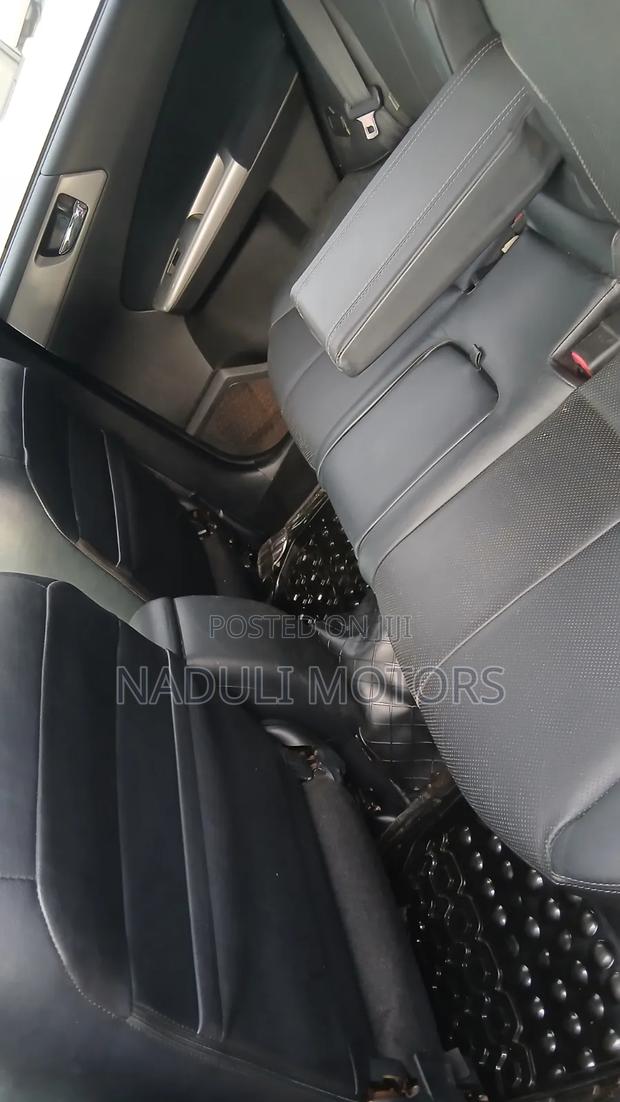 Subaru Forester 2010 Gold