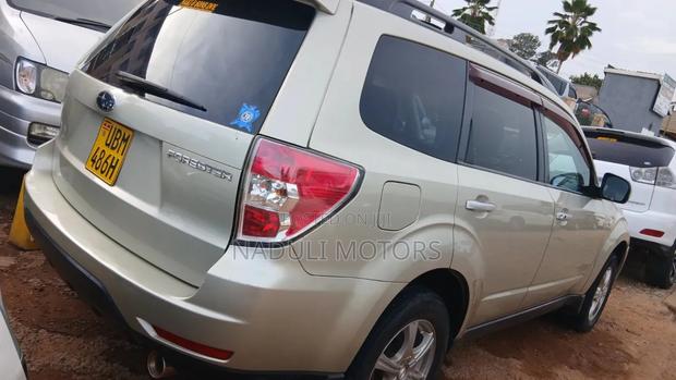 Subaru Forester 2010 Gold