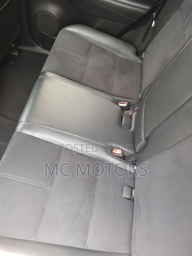Toyota Harrier 2.0 2017 Silver