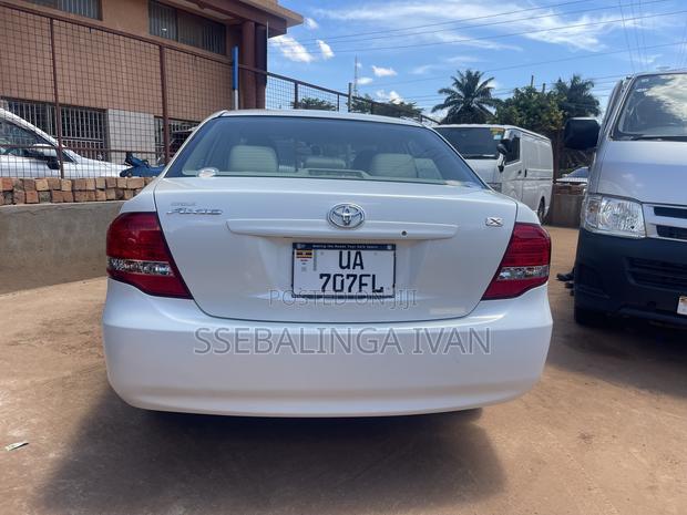 Toyota Corolla 2012 White