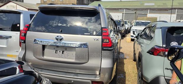 Toyota Land Cruiser Prado 2021 Ivory