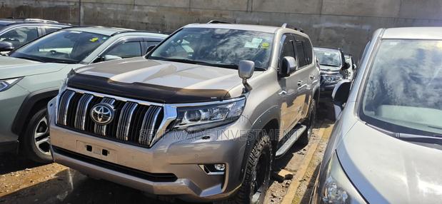 Toyota Land Cruiser Prado 2021 Ivory