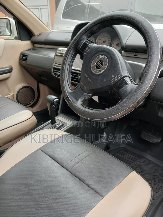 Nissan X-Trail 2005 White