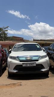 Toyota Harrier 2.0 2017 White for sale