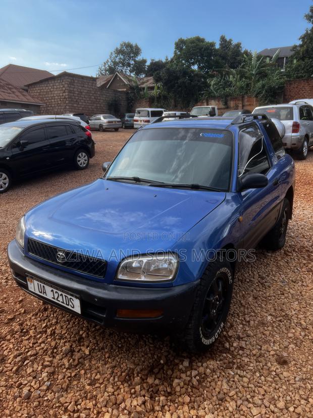 Toyota RAV4 Automatic 2003 Blue