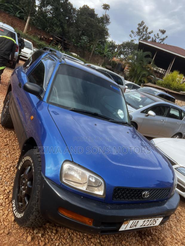 Toyota RAV4 Automatic 2003 Blue