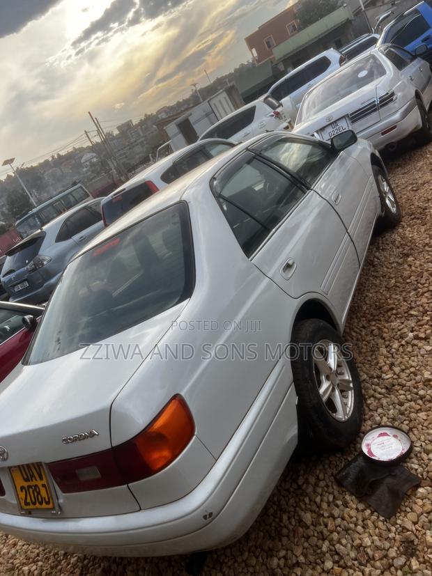 Toyota Corona Premio 1.8 FWD 2000 Silver