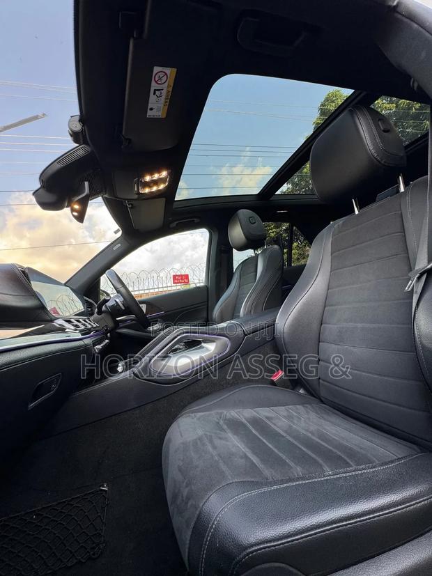 Mercedes-Benz GLE-Class GLE 300d 4MATIC 2020 White