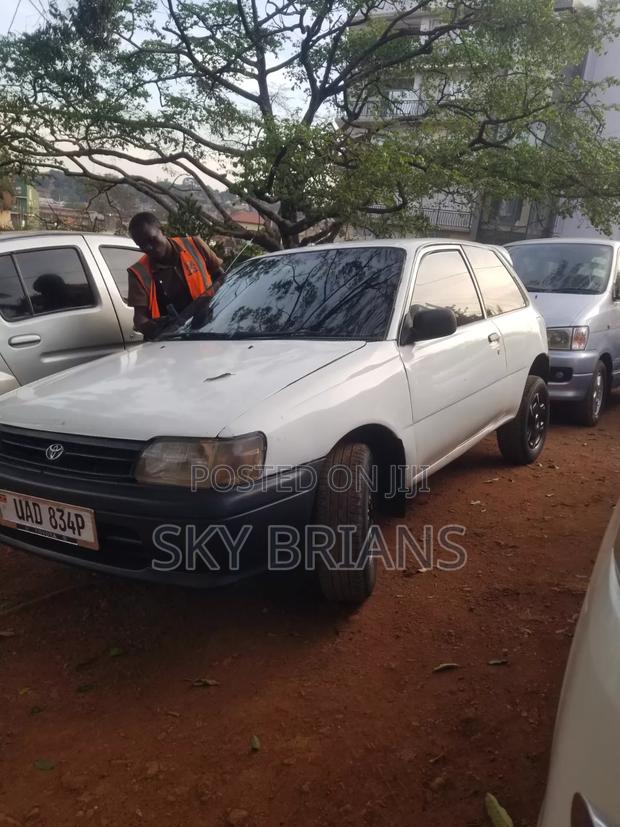 Toyota Starlet 1999 White